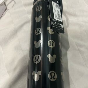 Lululemon back to life sports bottle Disney black